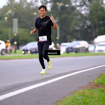 Runner Photo 8442333