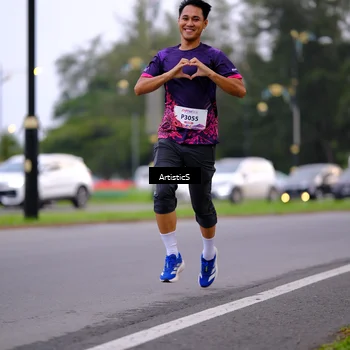 Runner Photo 8442337