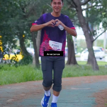 Runner Photo 8442346