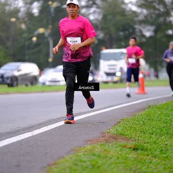Runner Photo 8442360