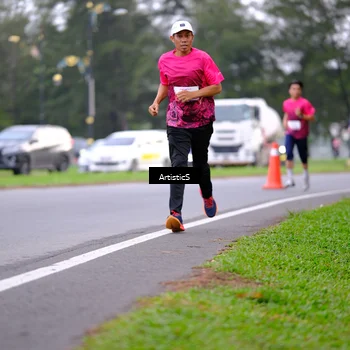Runner Photo 8442363
