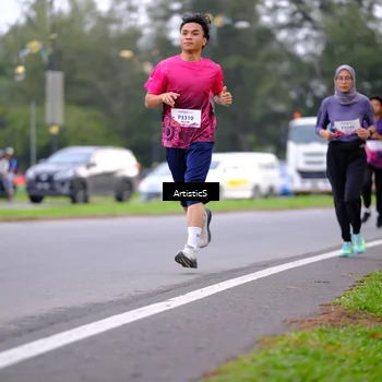 Runner Photo 8442364