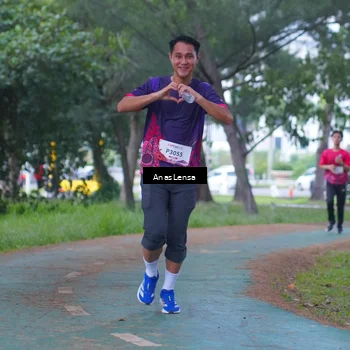 Runner Photo 8442373