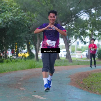 Runner Photo 8442374