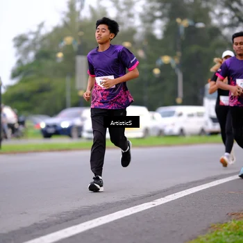 Runner Photo 8442375