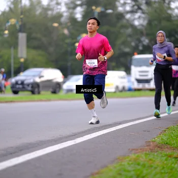 Runner Photo 8442379