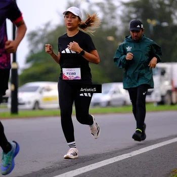 Runner Photo 8442400