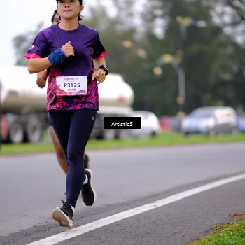 Runner Photo 8442415