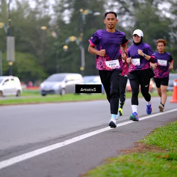 Runner Photo 8442416