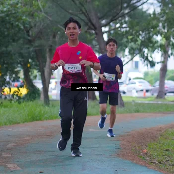 Runner Photo 8442417