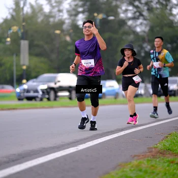 Runner Photo 8442445