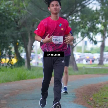 Runner Photo 8442465