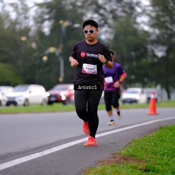 Runner Photo 8442562