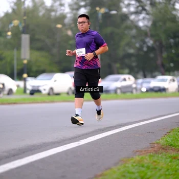 Runner Photo 8442567