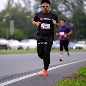 Runner Photo 8442568
