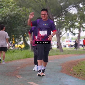 Runner Photo 8442574