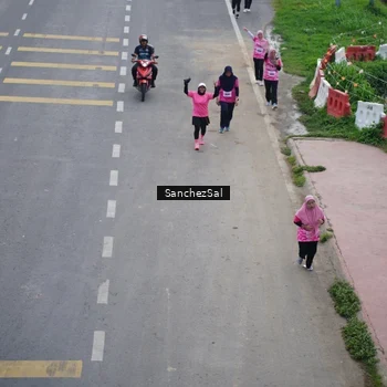 Runner Photo 8442581