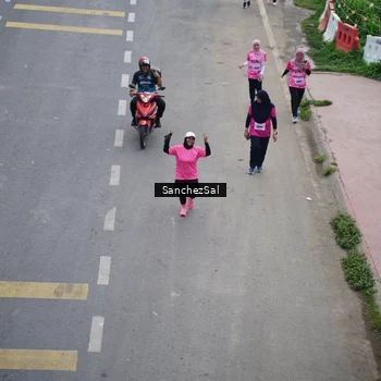 Runner Photo 8442598