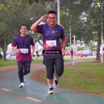 Runner Photo 8442600