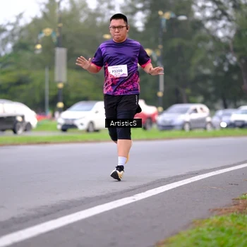 Runner Photo 8442612