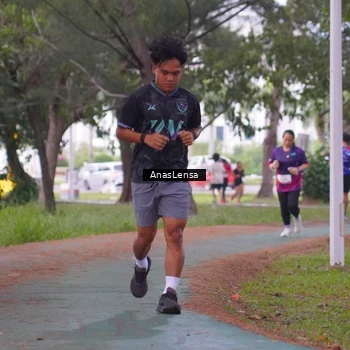 Runner Photo 8442634