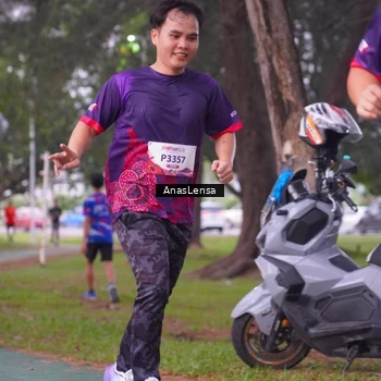 Runner Photo 8442635