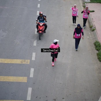 Runner Photo 8442644