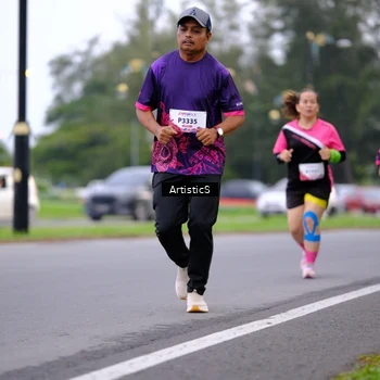 Runner Photo 8442676