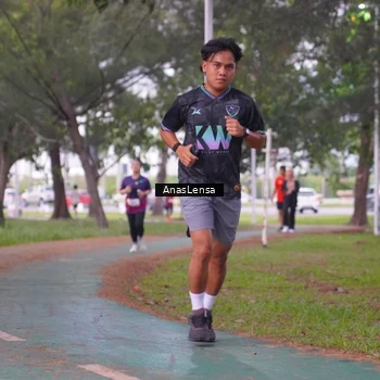 Runner Photo 8442684
