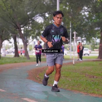 Runner Photo 8442690