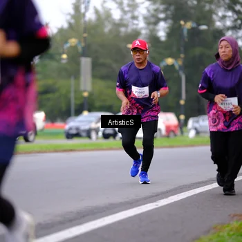 Runner Photo 8442799