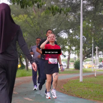 Runner Photo 8443042