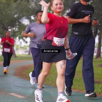 Runner Photo 8443101