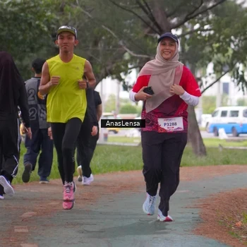 Runner Photo 8443142