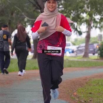 Runner Photo 8443175
