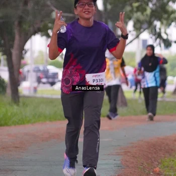Runner Photo 8443251