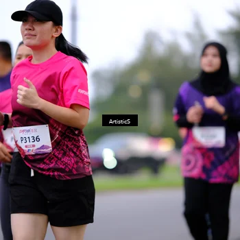 Runner Photo 8443273