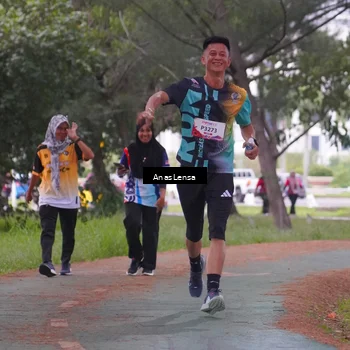 Runner Photo 8443290