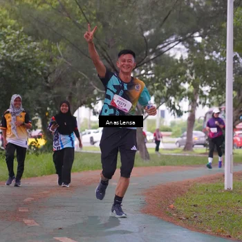 Runner Photo 8443321