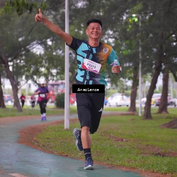 Runner Photo 8443345