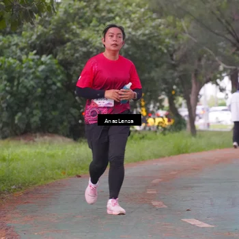 Runner Photo 8443535