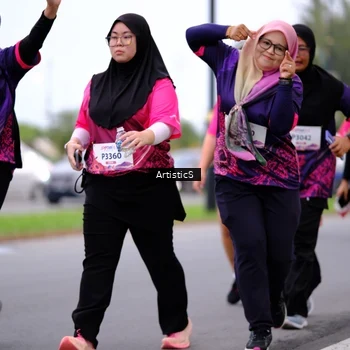 Runner Photo 8443572