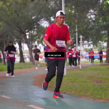 Runner Photo 8443595