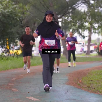 Runner Photo 8443607