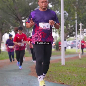 Runner Photo 8443701