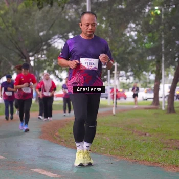 Runner Photo 8443706