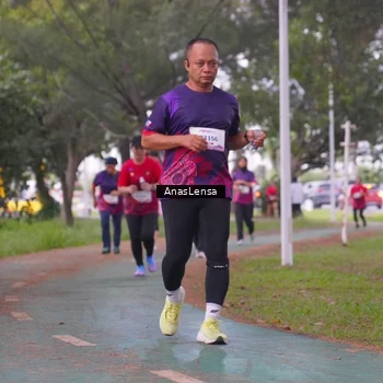 Runner Photo 8443727