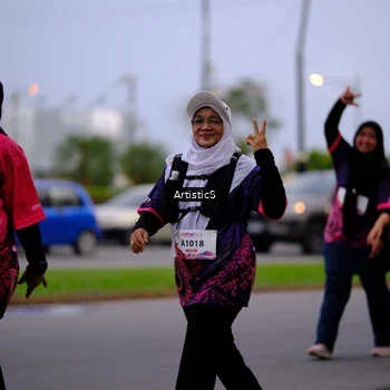 Runner Photo 8443751