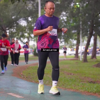 Runner Photo 8443757
