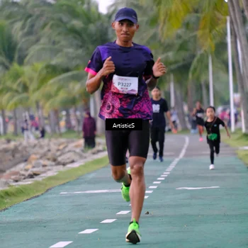 Runner Photo 8443788